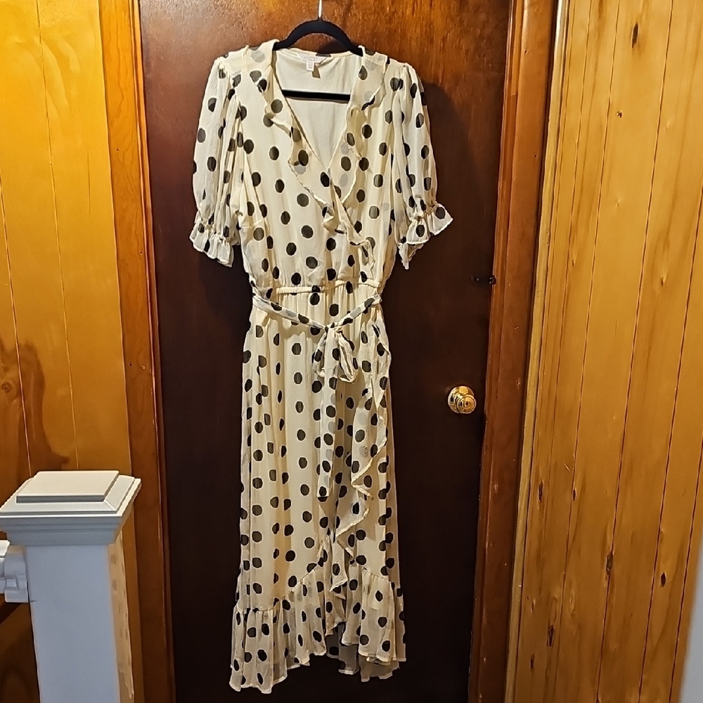 LC Lauren Conrad Cream High Low Flutter Sleeve Sundress